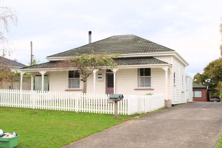 Photo of property in 1/60 Howe Street, Howick, Auckland, 2014