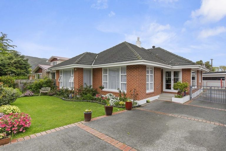 Photo of property in 4 Parnell Street, Fairfield, Lower Hutt, 5011