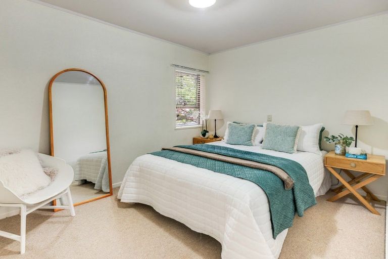 Photo of property in 2/1 Bramley Drive, Farm Cove, Auckland, 2012
