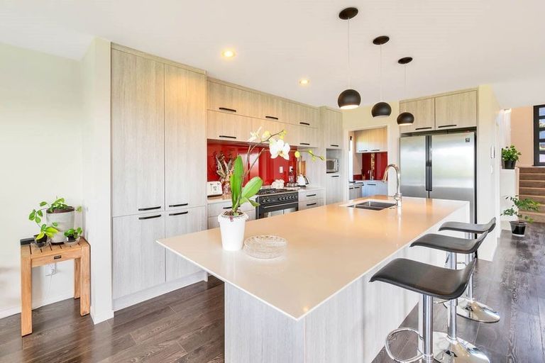 Photo of property in 14 Platinum Rise, Ranui, Auckland, 0612