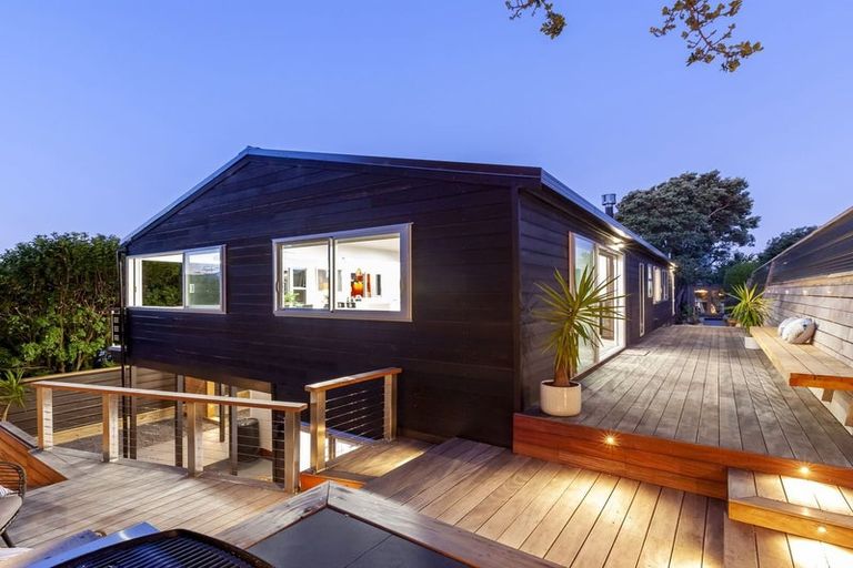 Photo of property in 19a Wharemauku Road, Raumati Beach, Paraparaumu, 5032