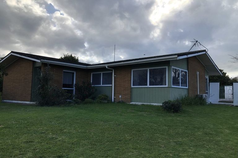 Photo of property in 61 Luton Avenue, Sunnyhills, Auckland, 2010