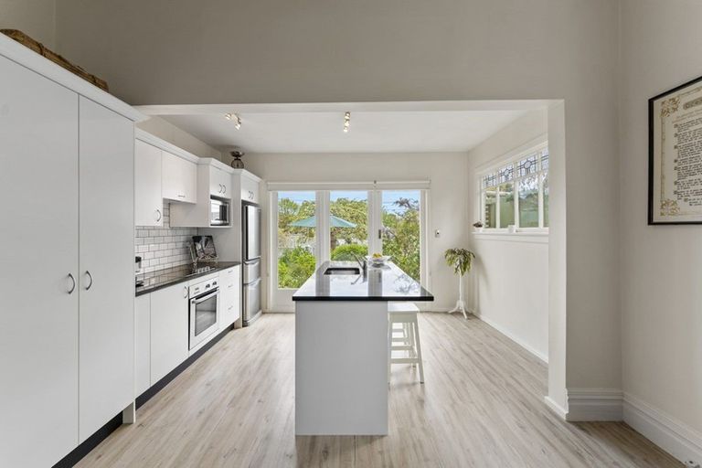 Photo of property in 1/12 Aylmer Street, Somerfield, Christchurch, 8024