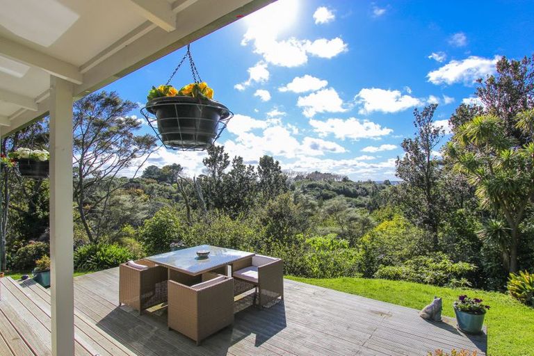 Photo of property in 10 Goudie Road, Helensville, 0875