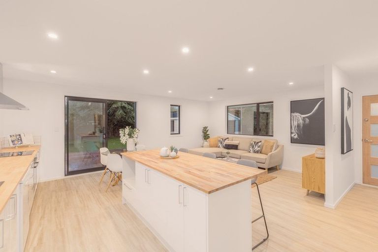 Photo of property in 12 Mckellar Place, Hornby, Christchurch, 8042