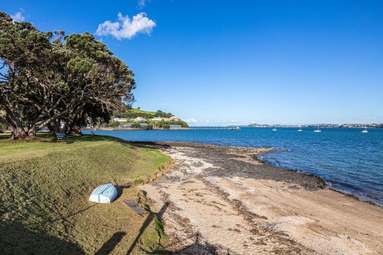 Photo of property in 9 Duders Avenue, Devonport, Auckland, 0624