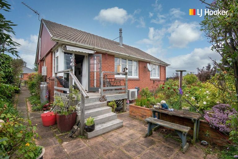 Photo of property in 10 Burgess Street, Green Island, Dunedin, 9018