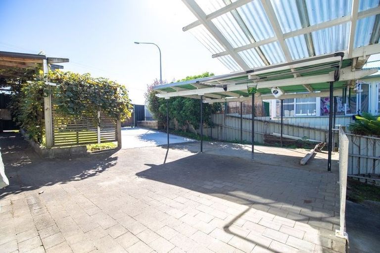 Photo of property in 210 Albert Park Drive, Te Awamutu, 3800