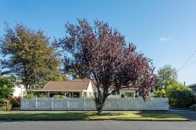Photo of property in 23 Severn Street, Mosgiel, 9024