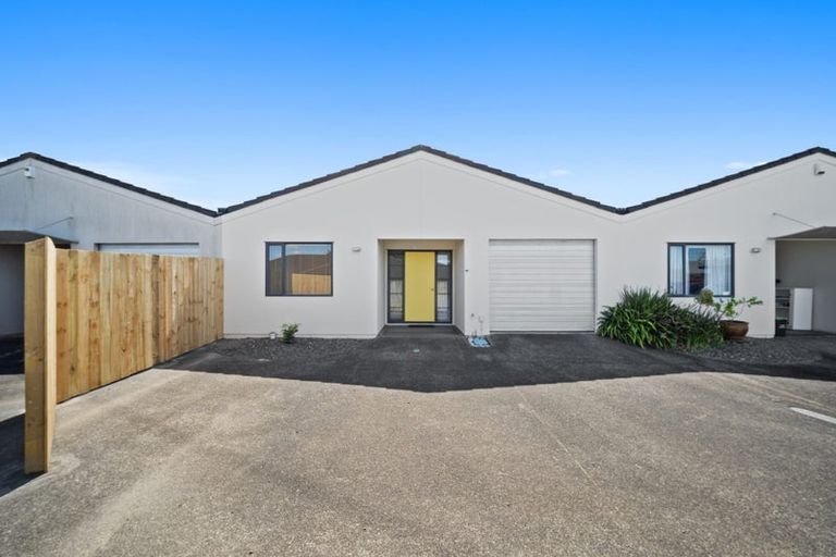 Photo of property in 16a Ksenia Drive, Flat Bush, Auckland, 2019