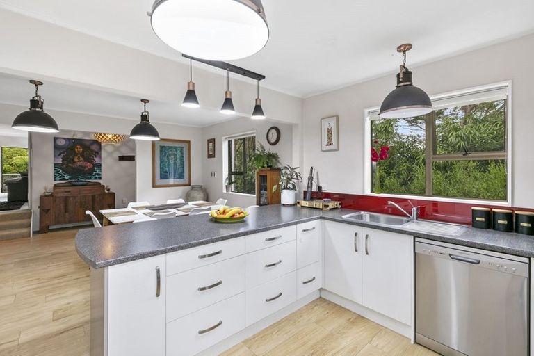 Photo of property in 11 Avian Crescent, Blue Mountains, Upper Hutt, 5371