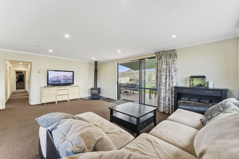 Photo of property in 21 Missy Crescent, Mount Pisa, Cromwell, 9383