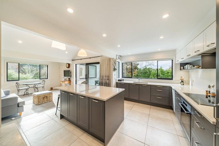 Photo of property in 66 Barton Road, Heretaunga, Upper Hutt, 5018