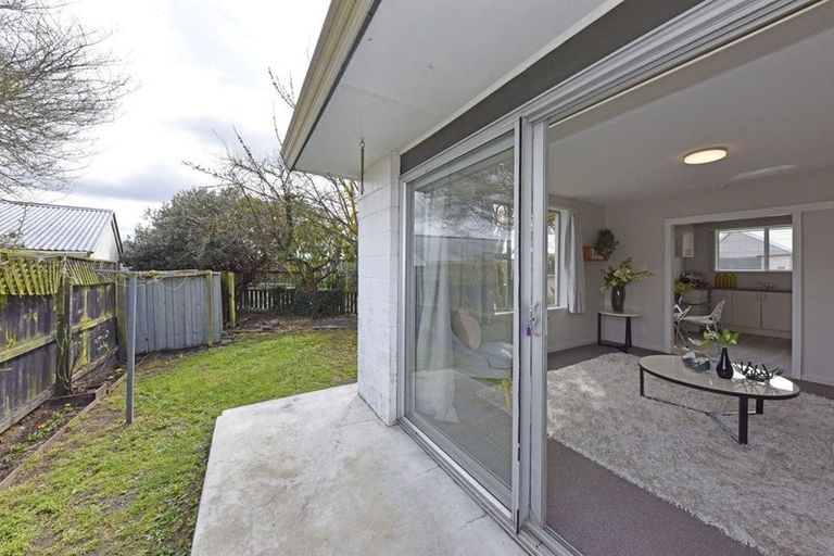 Photo of property in 17a Leonie Place, Aranui, Christchurch, 8061