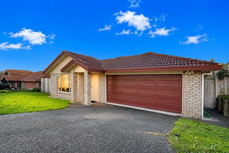 Photo of property in 27 View Ridge Drive, Ranui, Auckland, 0612