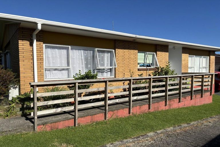 Photo of property in 1/147 Lemon Street, Strandon, New Plymouth, 4312