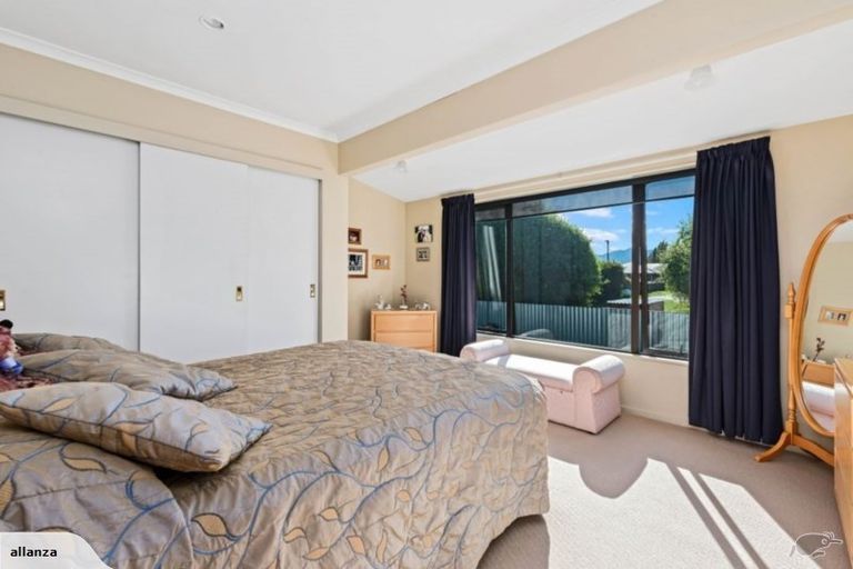 Photo of property in 36 Kingston Street, Albert Town, Wanaka, 9305