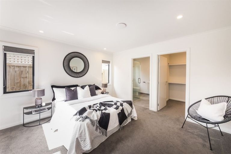 Photo of property in 24 Serenity Crescent, Kelvin Grove, Palmerston North, 4414