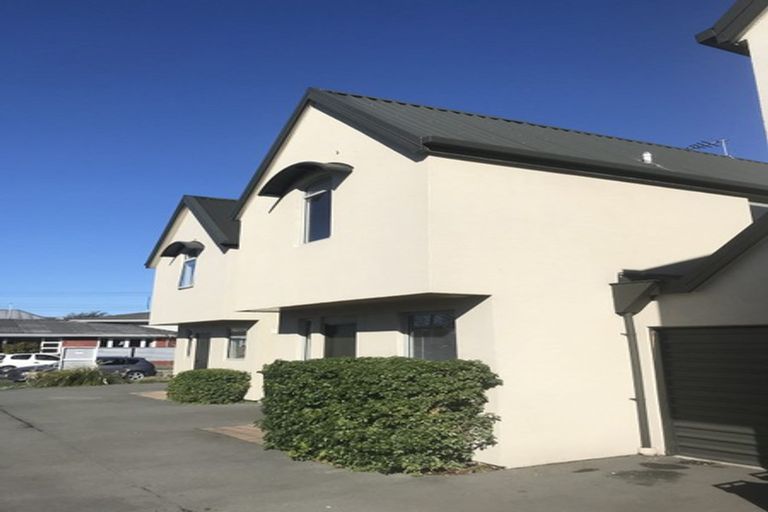 Photo of property in 2/39 Derby Street, St Albans, Christchurch, 8014