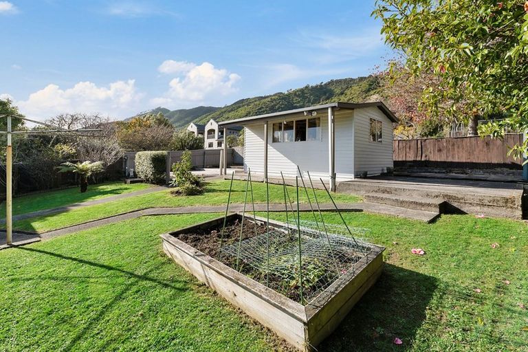 Photo of property in 29 Huia Street, Waikanae, 5036