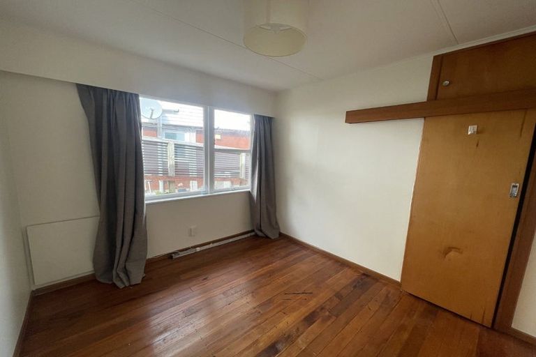 Photo of property in 50 Melrose Road, Island Bay, Wellington, 6023