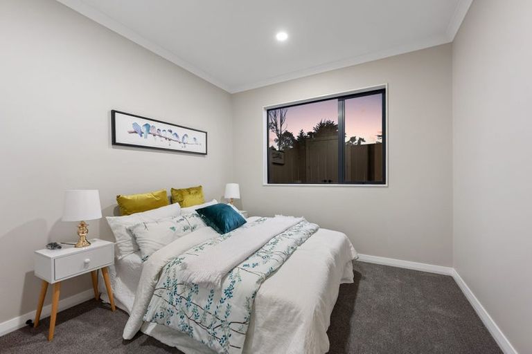 Photo of property in 56 Kewa Road, Albany Heights, Auckland, 0632