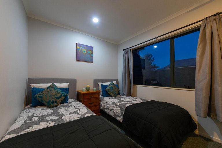 Photo of property in 35 Dahlstrom Grove, Kelvin Grove, Palmerston North, 4414