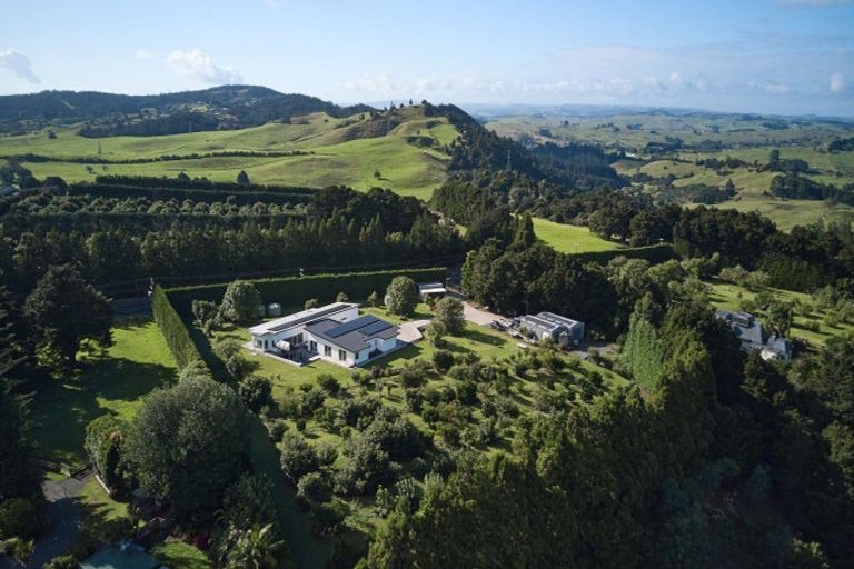 Photo of property in 150 Cemetery Road, Maunu, Whangarei, 0179