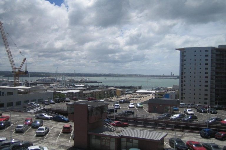 Photo of property in The Heritage Hotel Apartments, 650/35 Hobson Street, Auckland Central, Auckland, 1010