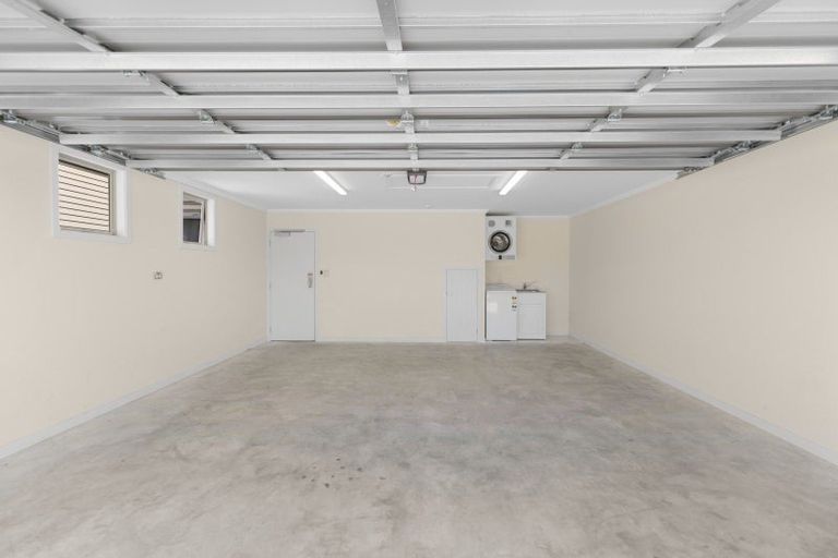 Photo of property in 4b Rahoy Close, Mount Pisa, Cromwell, 9383