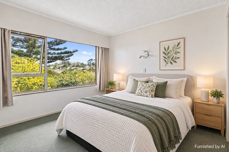 Photo of property in 23 Coromandel Crescent, Mairangi Bay, Auckland, 0630
