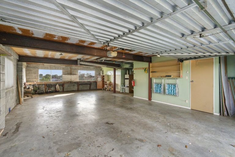 Photo of property in 32 Lancaster Street, Levin, 5510