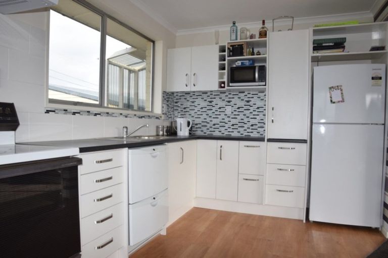 Photo of property in 90 Bay Road, Grasmere, Invercargill, 9810