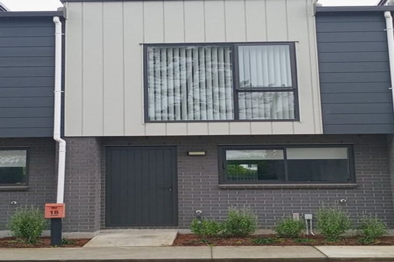 Photo of property in 18 Whai Hua Lane, Mangere Bridge, Auckland, 2022