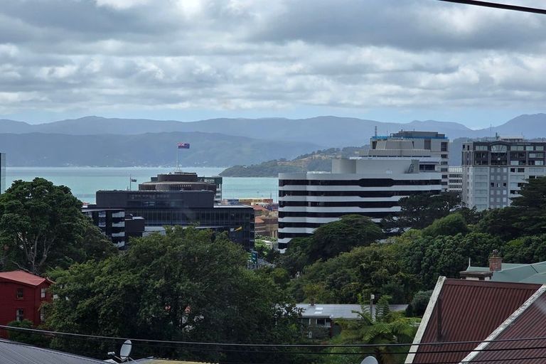 Photo of property in 15 Barton Terrace, Thorndon, Wellington, 6011