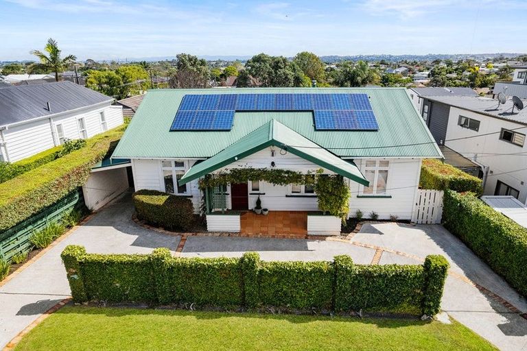 Photo of property in 173 Lake Road, Belmont, Auckland, 0622