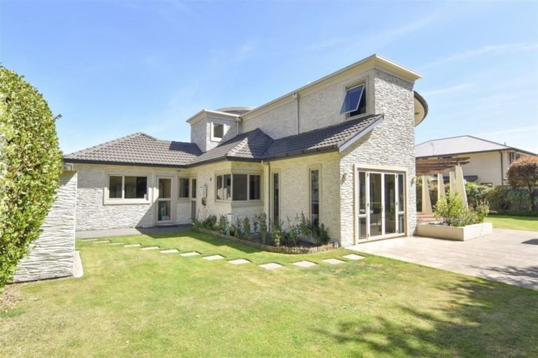 Photo of property in 6 Hogarth Lane, Burnside, Christchurch, 8053