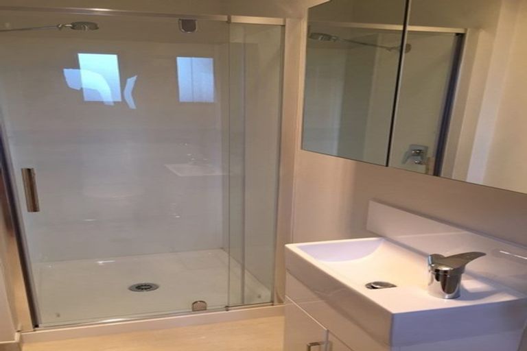 Photo of property in 6a Tonga Place, Riccarton, Christchurch, 8041