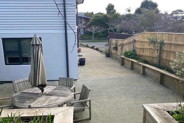 Photo of property in 7 Gonville Street, Tawa, Wellington, 5028