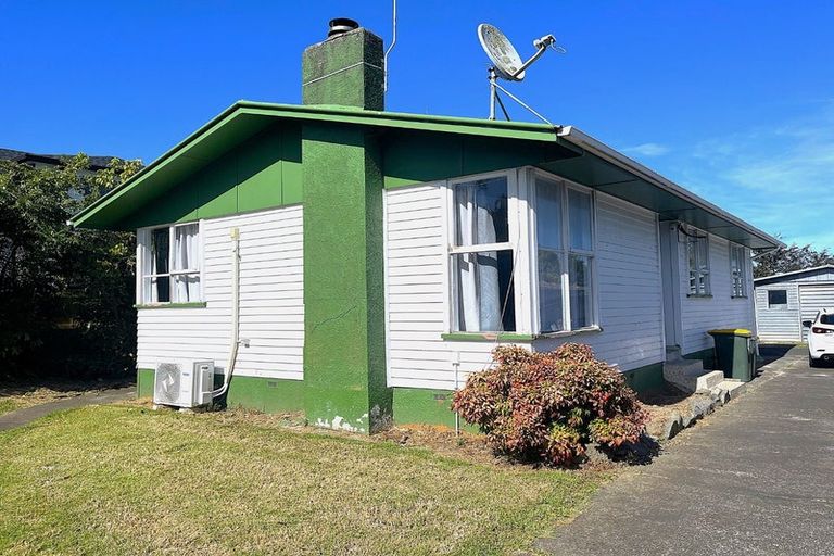 Photo of property in 26 Duggan Avenue, Mangere, Auckland, 2022