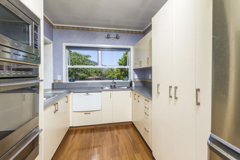 Photo of property in 3 Tennyson Crescent, Stoke, Nelson, 7011