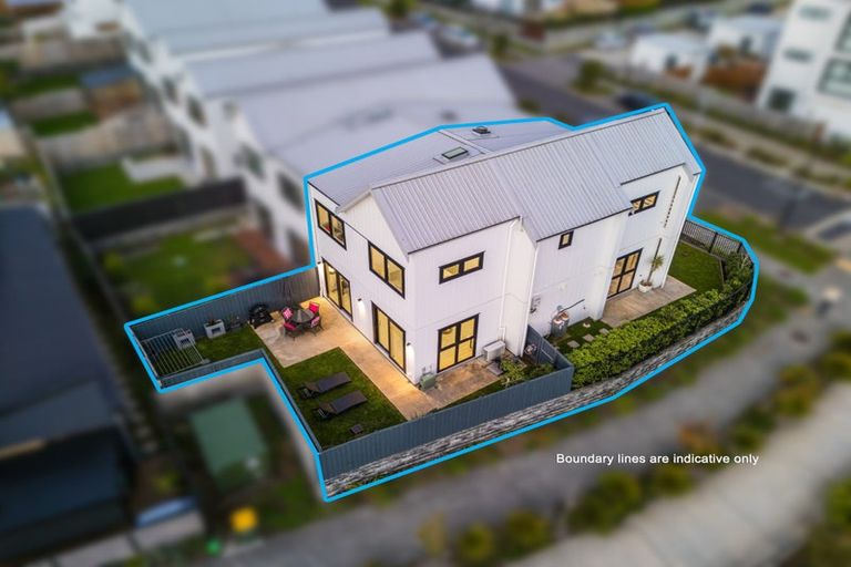 Photo of property in 28 Whakanoho Road, Westgate, Auckland, 0814