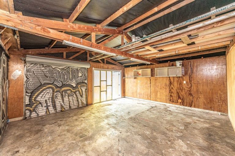 Photo of property in 19 Tongariro Street, Castlecliff, Whanganui, 4501