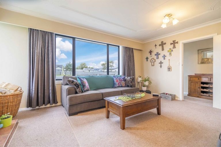 Photo of property in 137 Edinburgh Crescent, Waikiwi, Invercargill, 9810