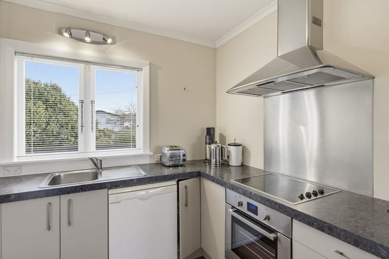 Photo of property in 9 Kirkway, Raumati Beach, Paraparaumu, 5032