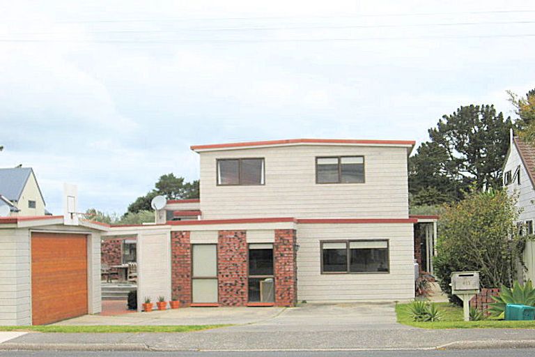 Photo of property in 417 Achilles Avenue, Whangamata, 3620