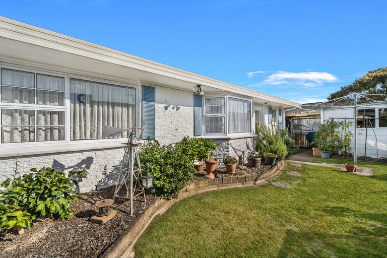 Photo of property in 71 Studholme Street, Morrinsville, 3300