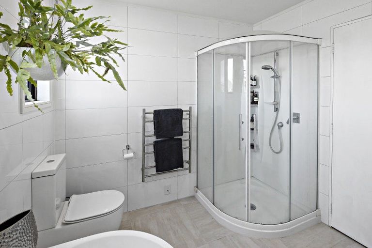 Photo of property in 14a Indira Place, Khandallah, Wellington, 6035