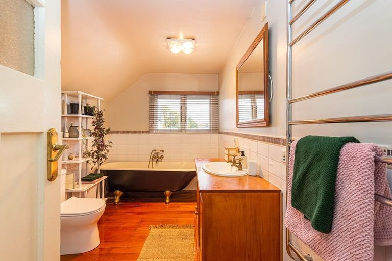 Photo of property in 10 Paparoa Street, Papanui, Christchurch, 8053