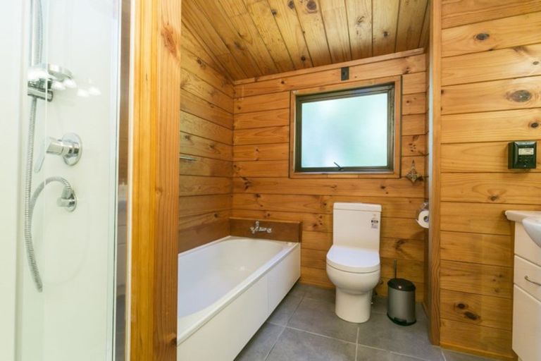 Photo of property in 133 Mairangi Road, Wilton, Wellington, 6012